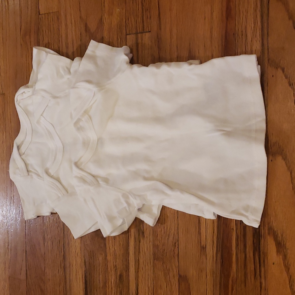 3 white T shirts